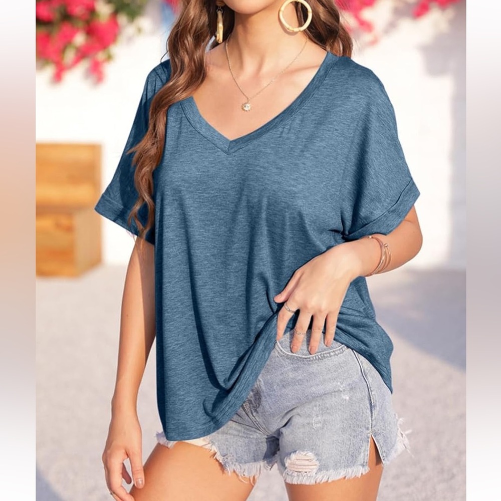 Women’s Loose Fitted Blue V-Neck Tee